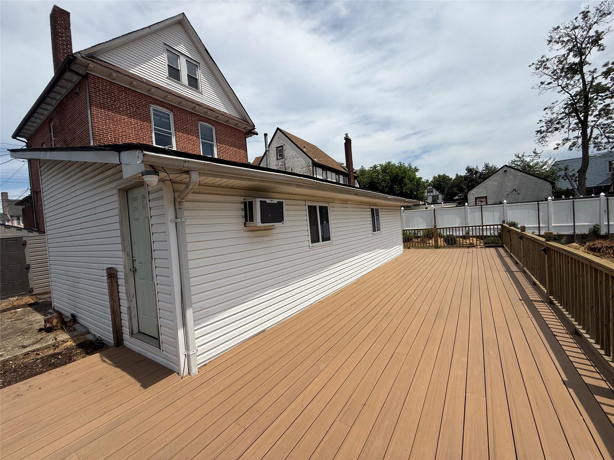 #7 photo, 147-08/146-70 Bayside Avenue, クイーンズ区 Flushing , NY 11354