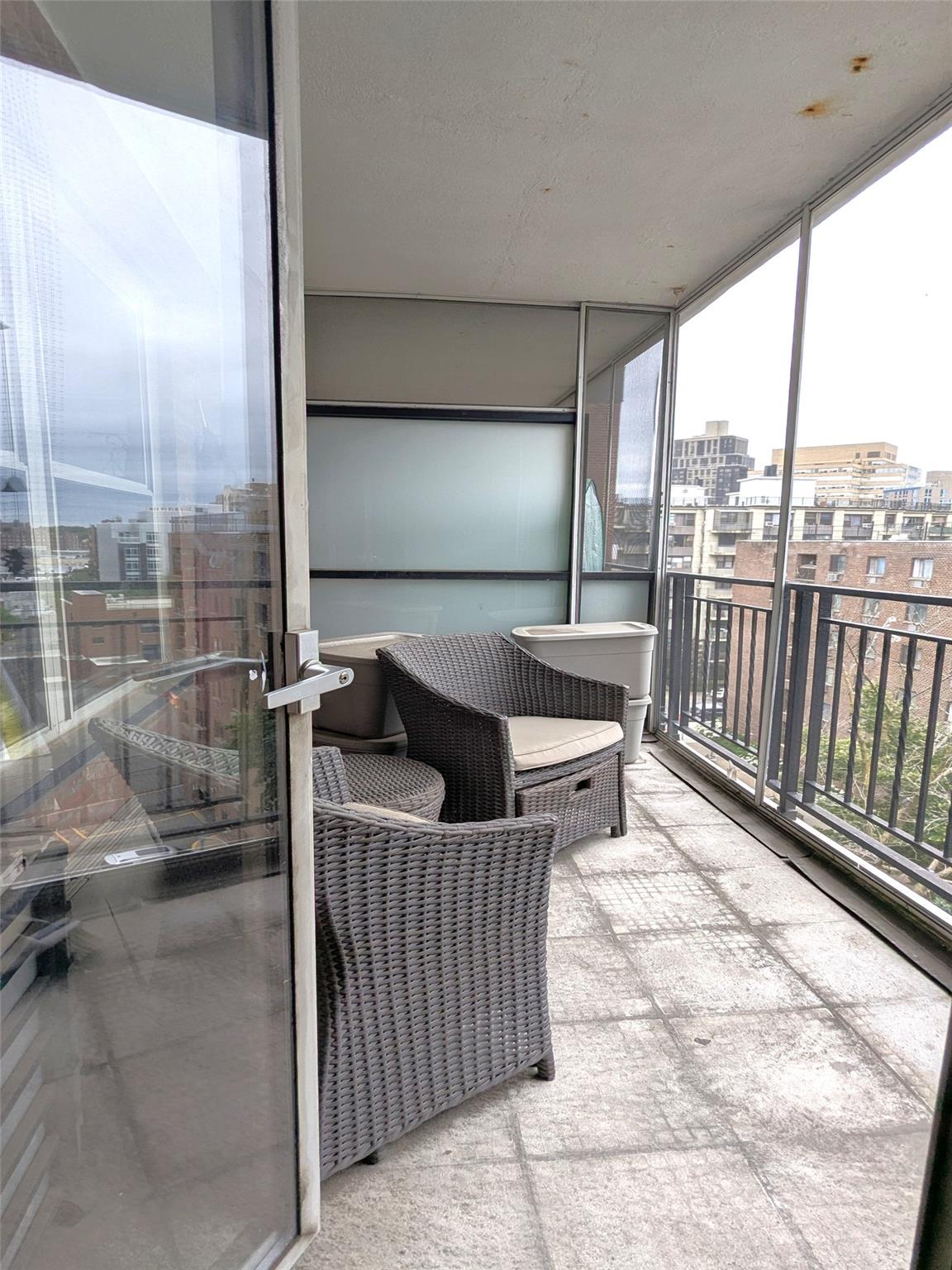 #11 photo, 63-33 98 Place, 皇后區 雷哥公園 Rego Park , NY 11374