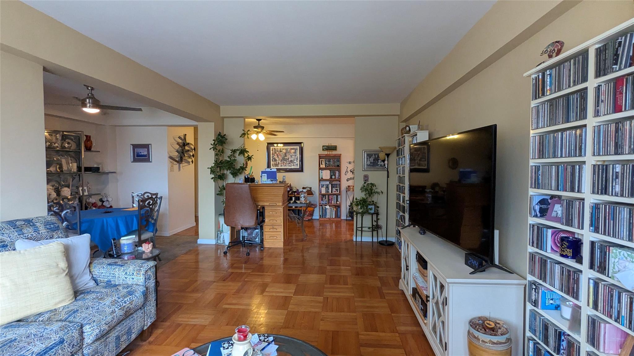 #5 photo, 63-33 98 Place, 皇后區 雷哥公園 Rego Park , NY 11374