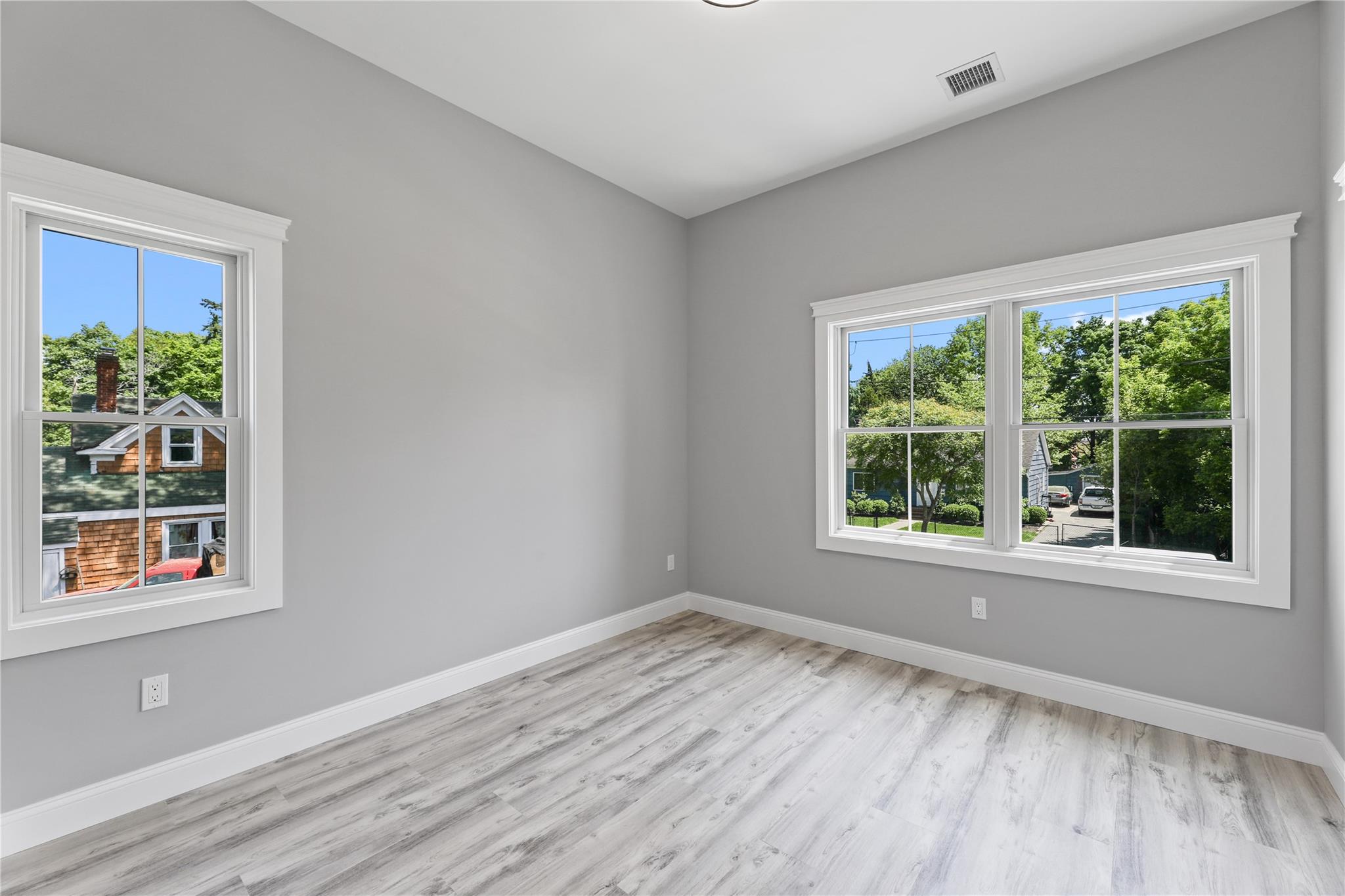 #17 photo, Undisclosed Address, サフォーク郡 Riverhead , NY 11901