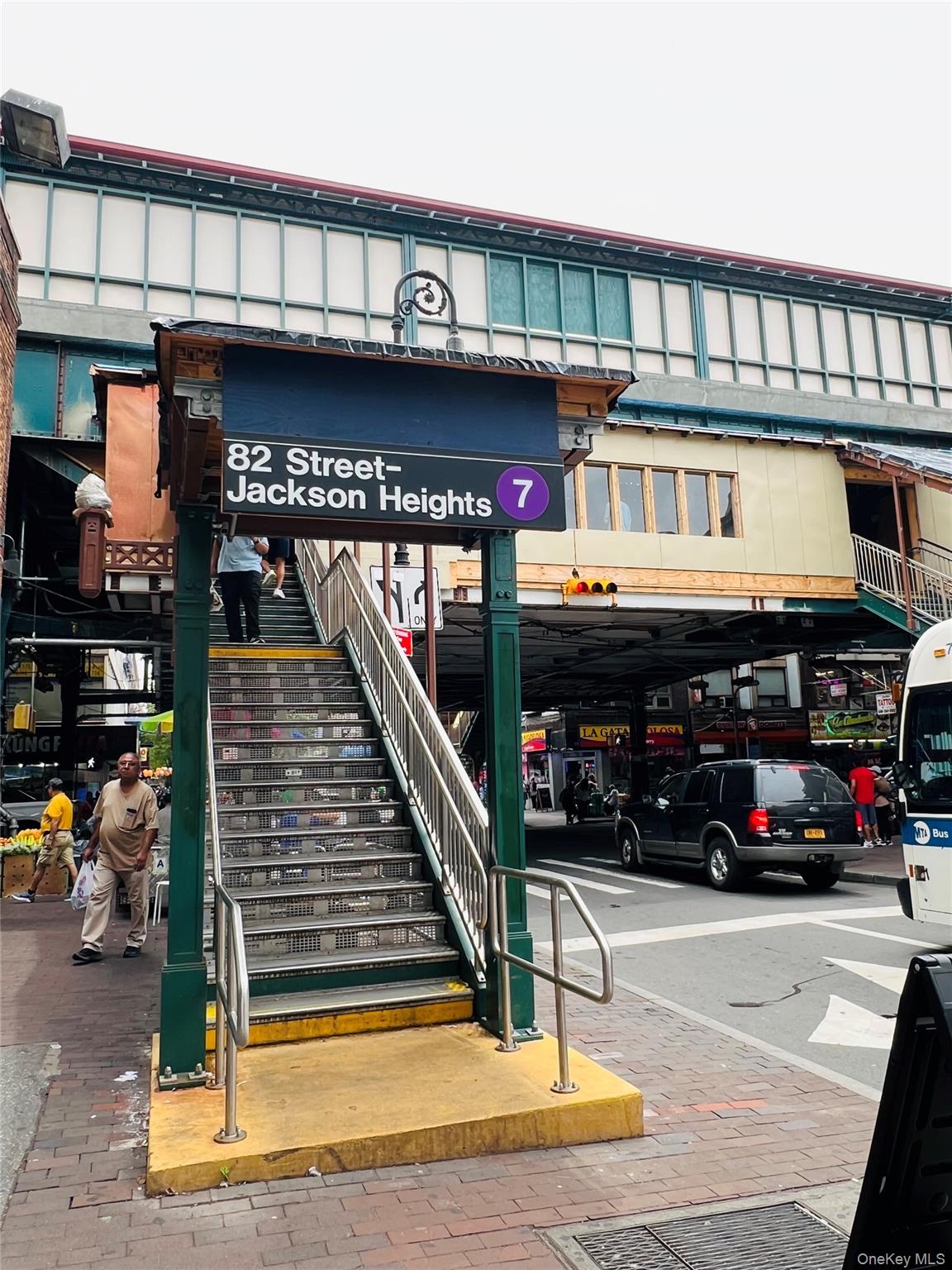 #10 photo, 82-07 Roosevelt Avenue, クイーンズ区 Jackson Heights , NY 11372