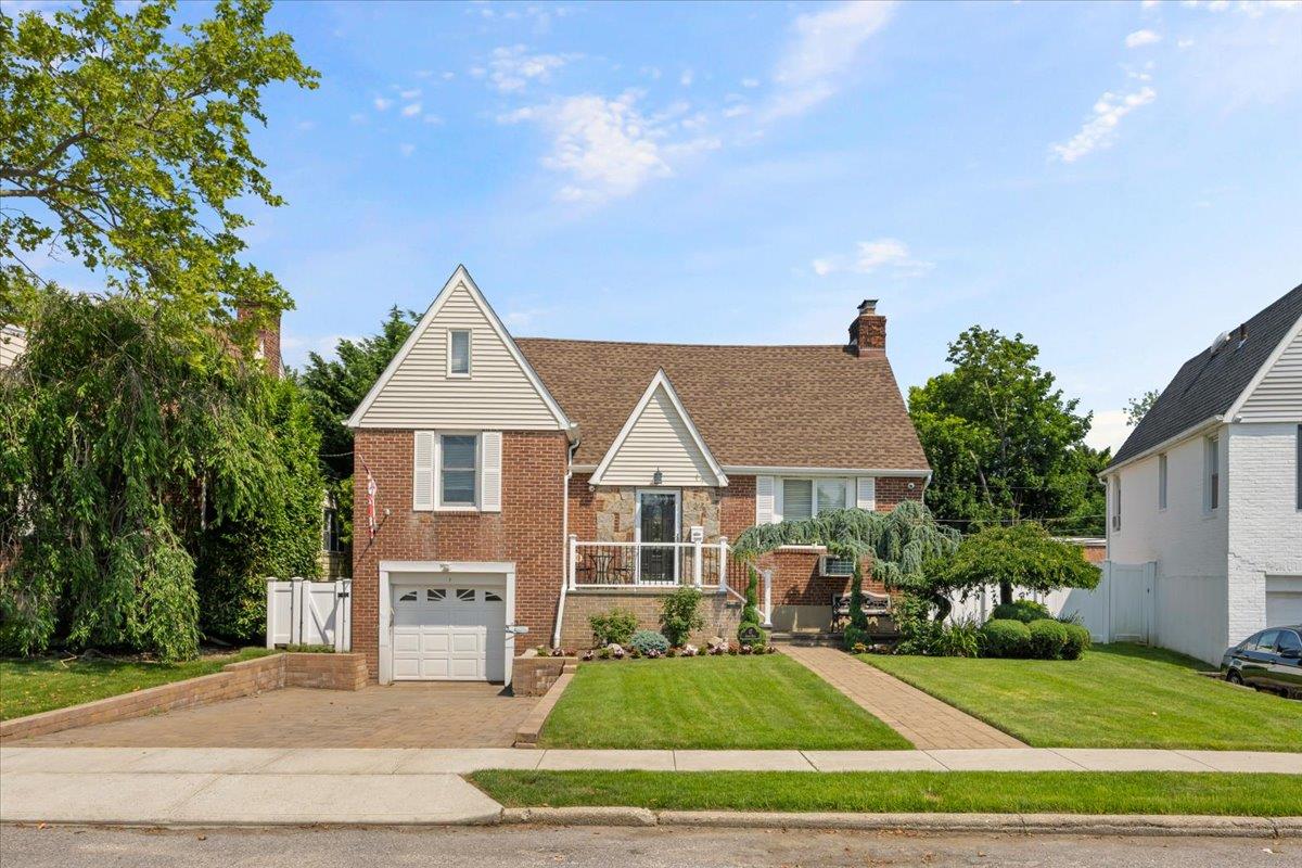 #1 photo, 17 Acorn Road, 長島 East Rockaway , NY 11518