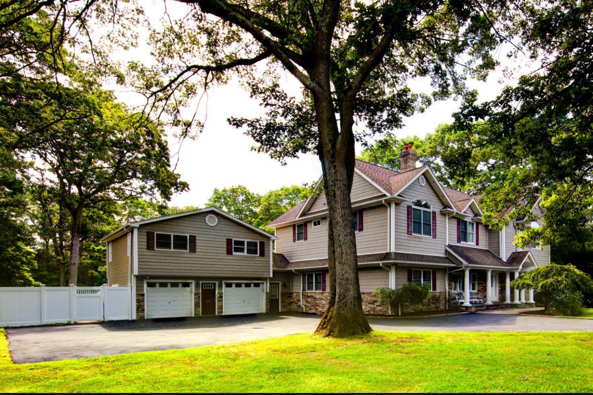 #2 photo, 97 Chestnut Street, サフォーク郡 Mount Sinai , NY 11766