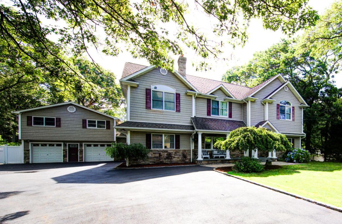 #4 photo, 97 Chestnut Street, サフォーク郡 Mount Sinai , NY 11766