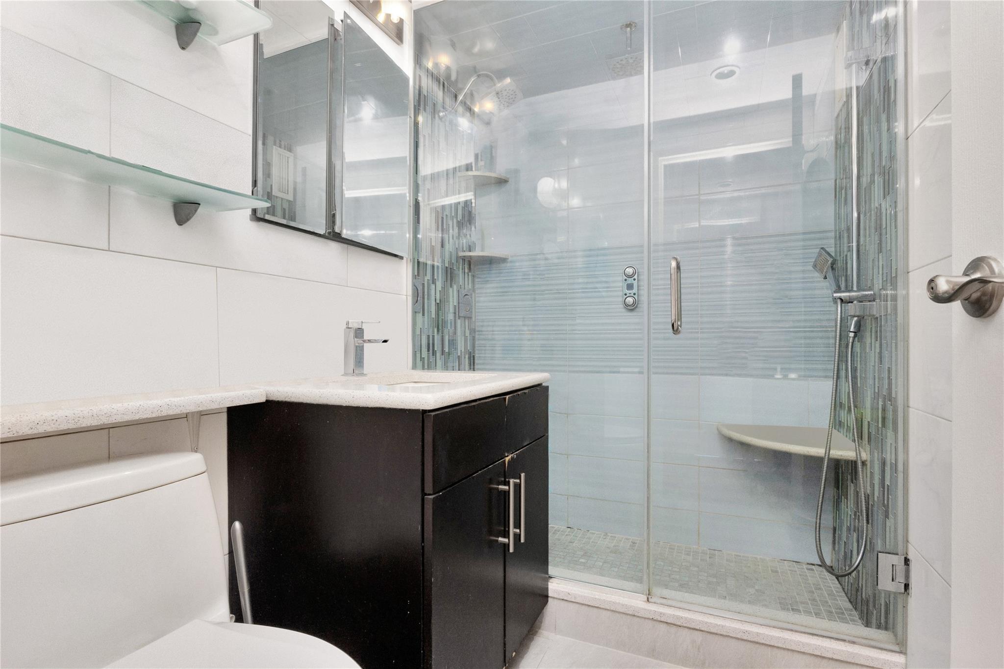 #12 photo, 750 Broadway, ナッソー郡 Long Beach , NY 11561