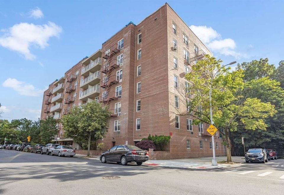#1 photo, 68-20 Selfridge Street, Forest Hills , NY 11375
