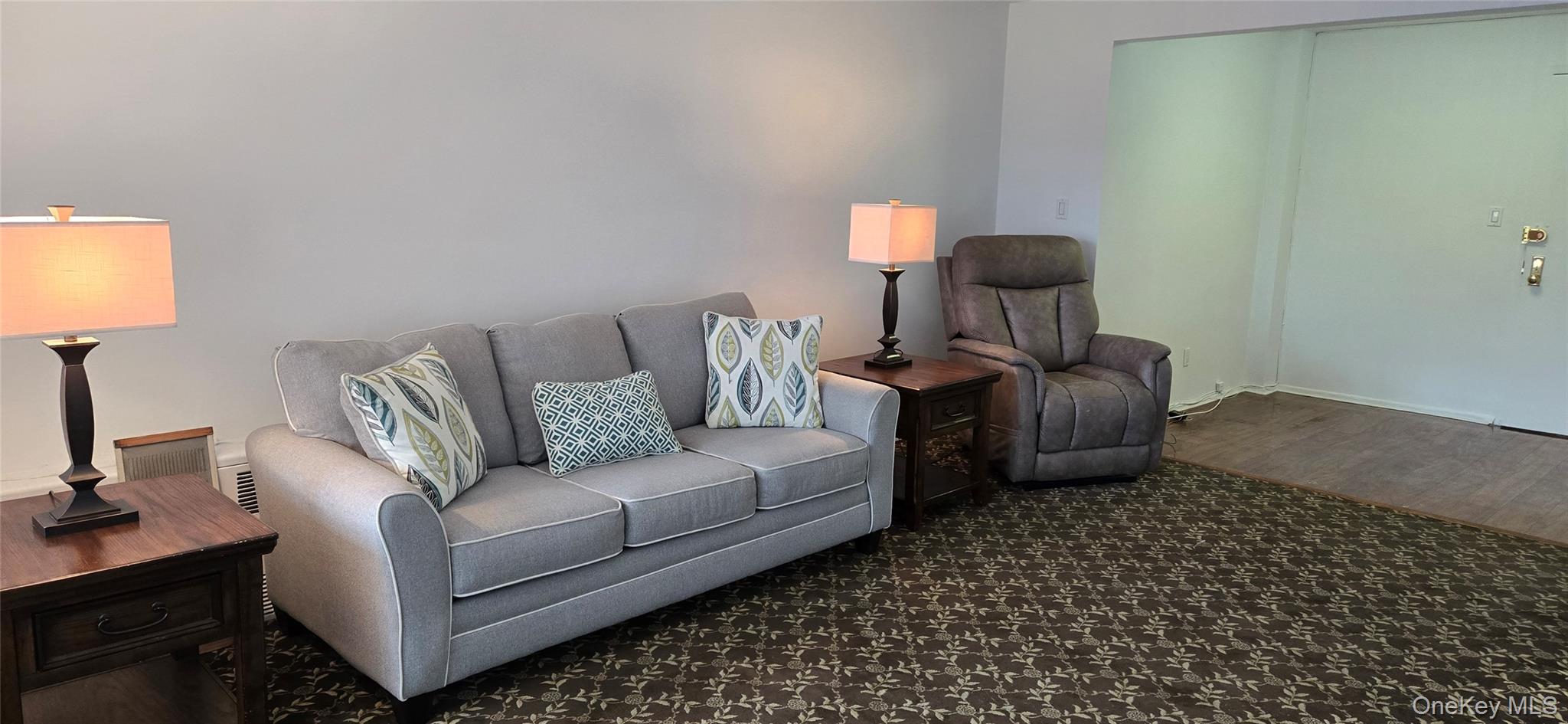 #12 photo, 68-20 Selfridge Street, クイーンズ区 Forest Hills , NY 11375