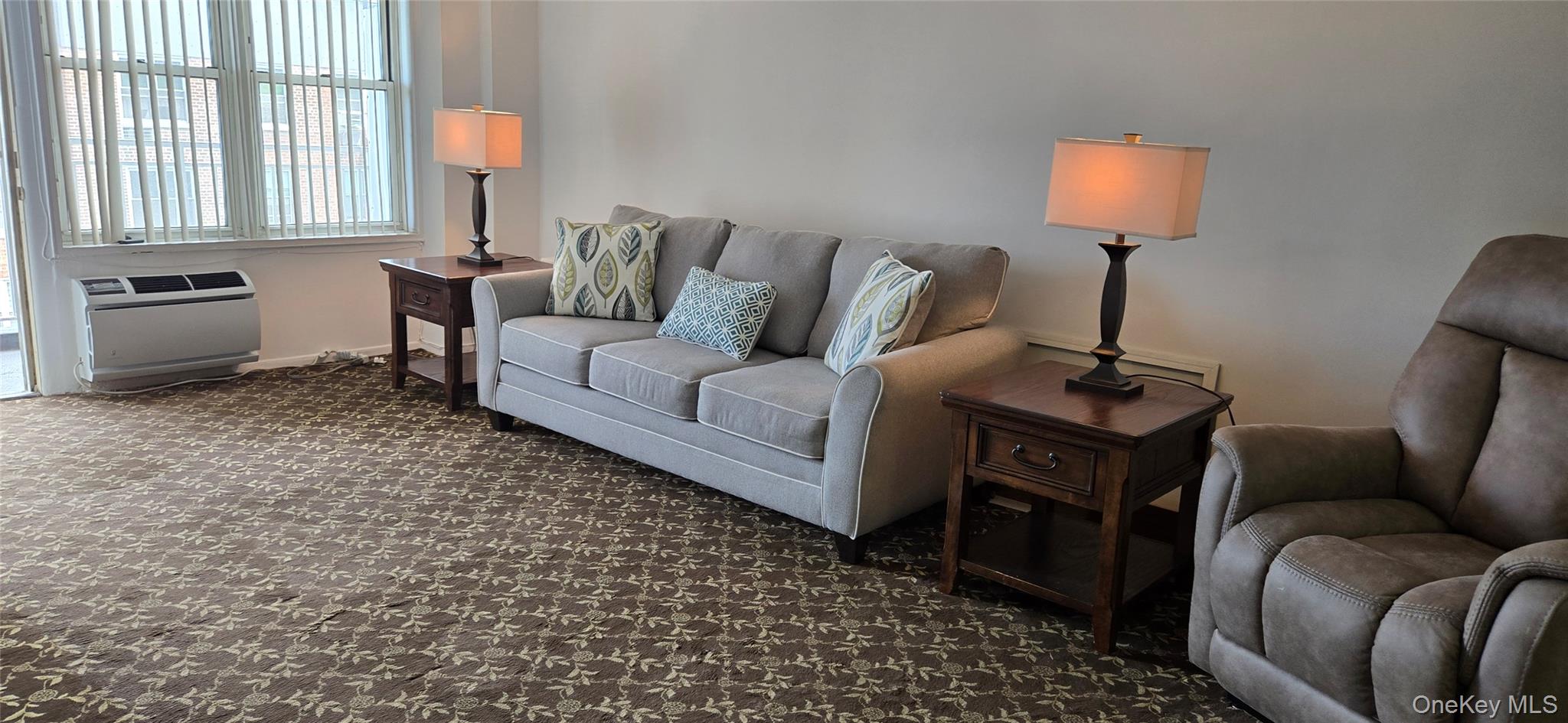 #14 photo, 68-20 Selfridge Street, クイーンズ区 Forest Hills , NY 11375