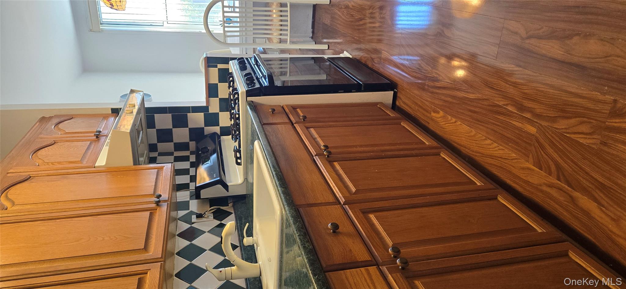 #17 photo, 68-20 Selfridge Street, クイーンズ区 Forest Hills , NY 11375