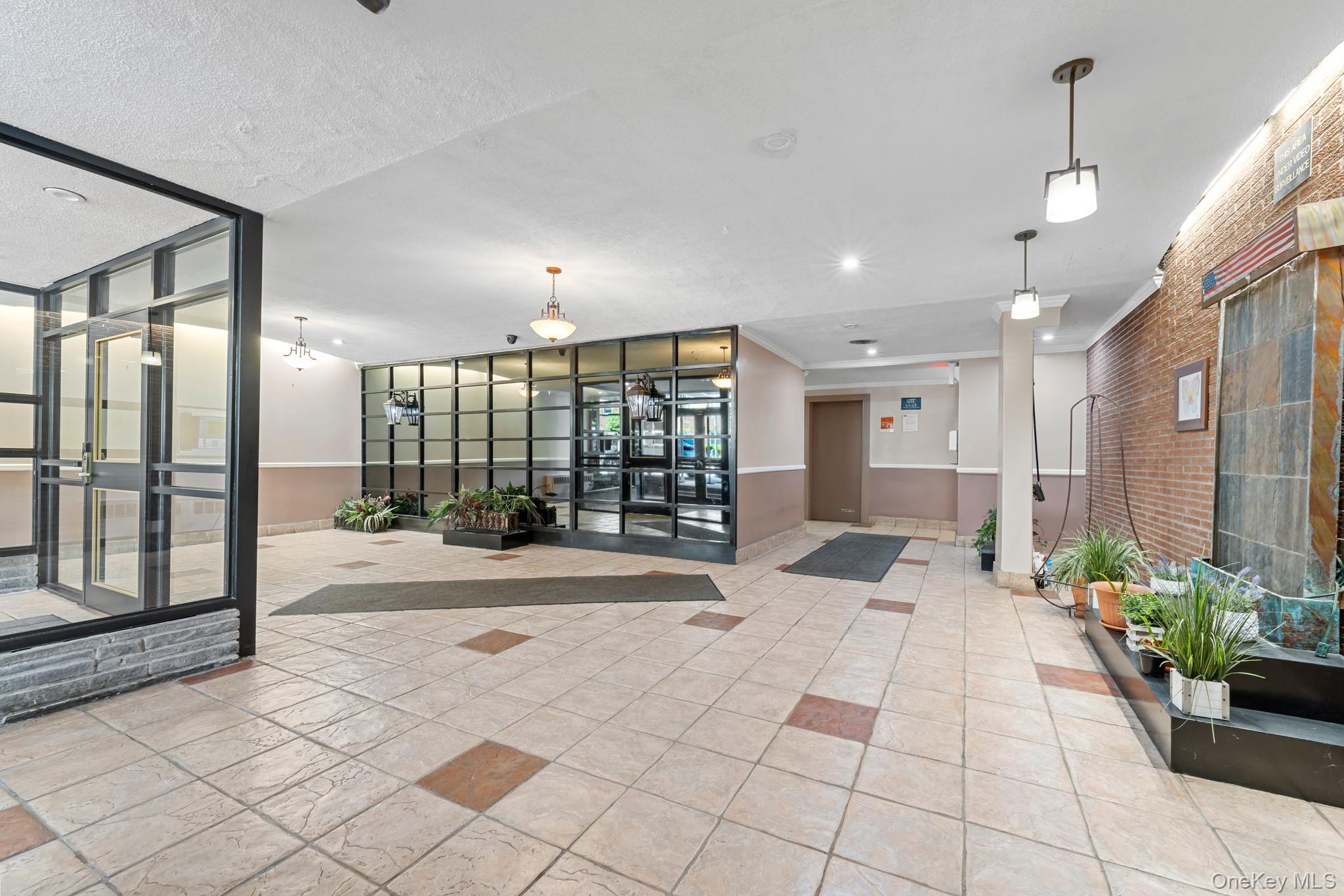 #3 photo, 68-20 Selfridge Street, クイーンズ区 Forest Hills , NY 11375