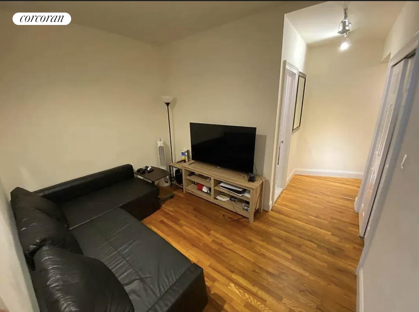 #1 photo, New York City, 曼哈頓 东村区 East Village , NY 10009