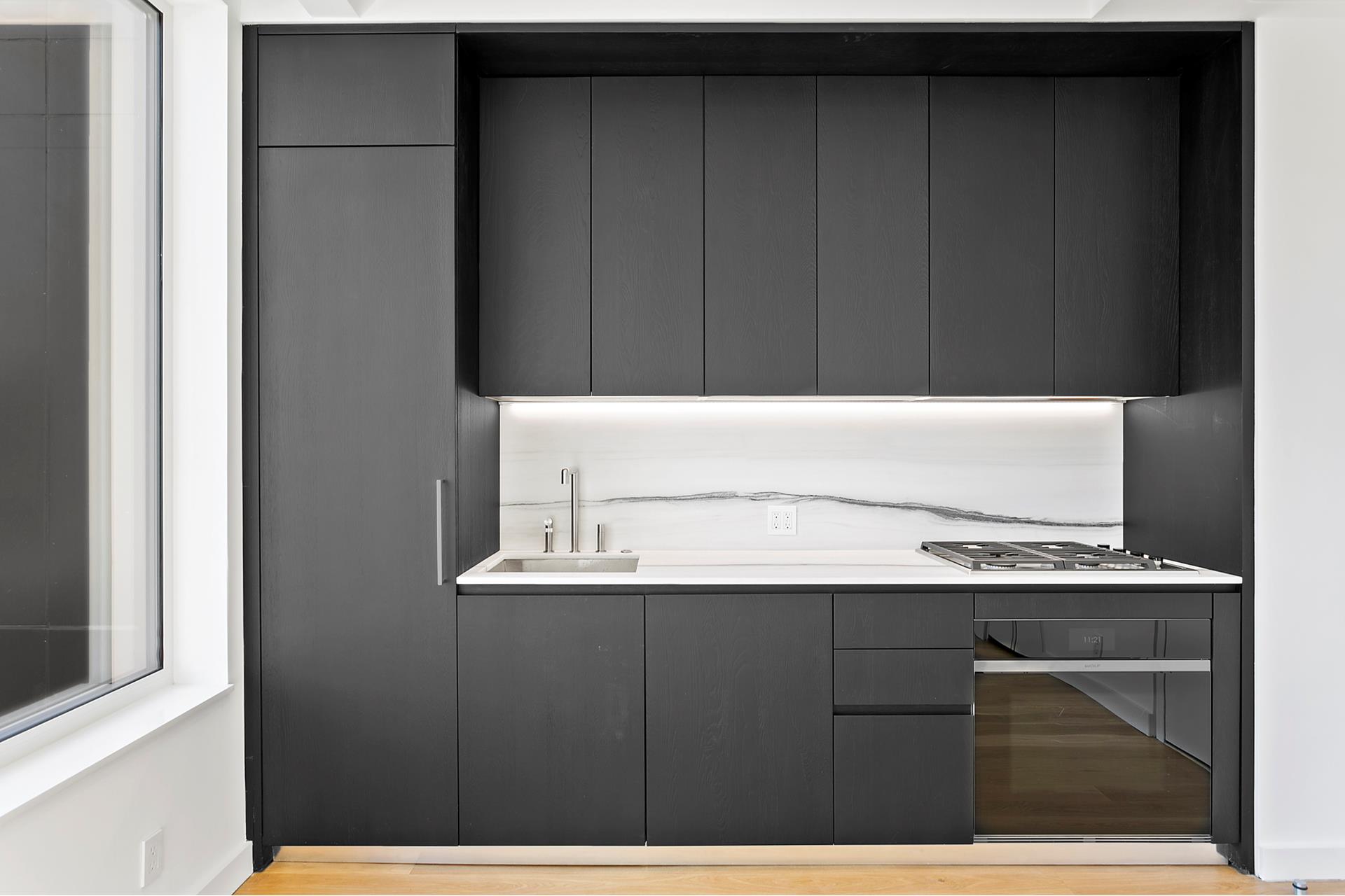 #4 photo, 32 E 1ST Street, マンハッタン East Village , NY 10003