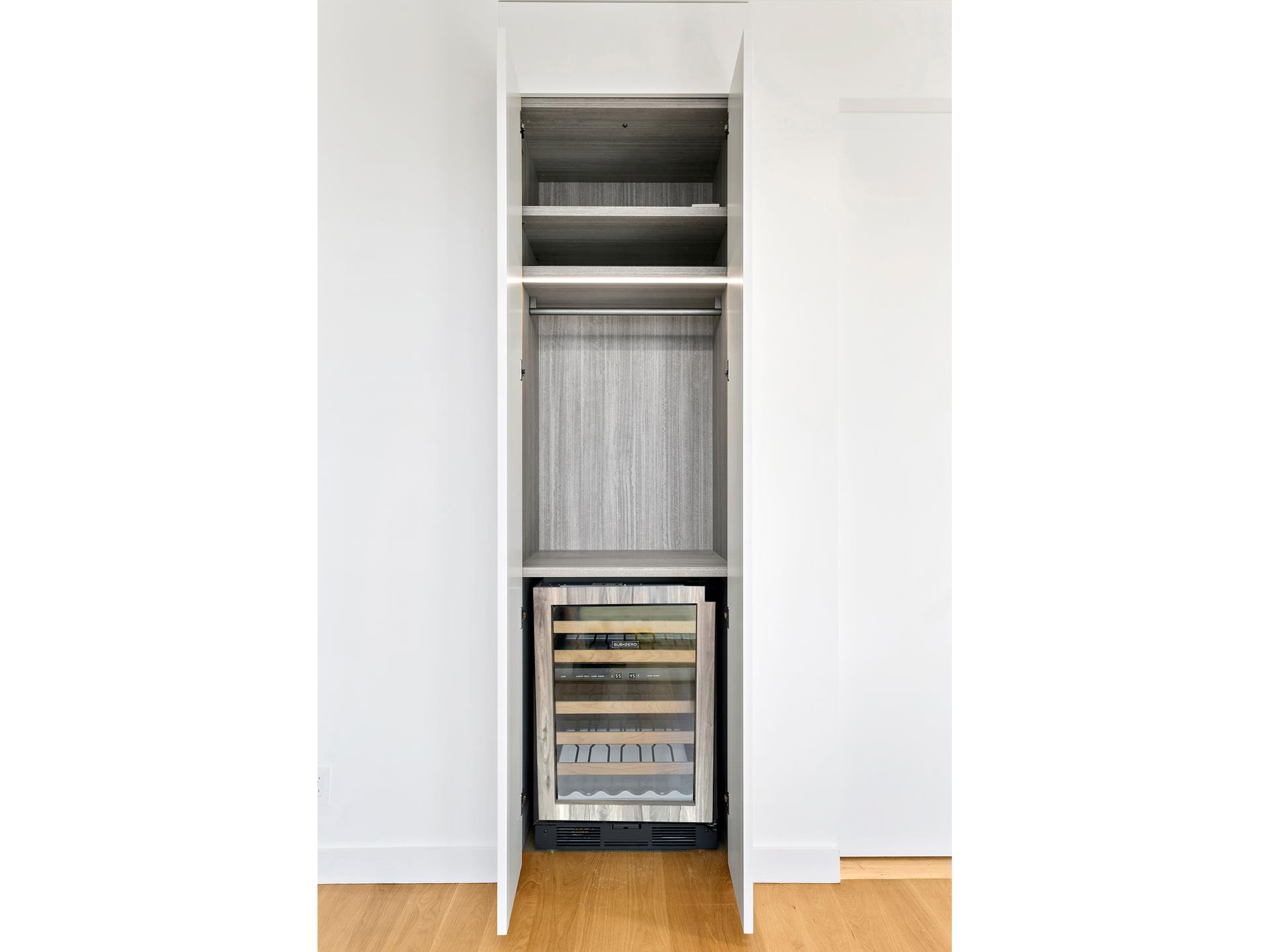 #8 photo, 32 E 1ST Street, マンハッタン East Village , NY 10003