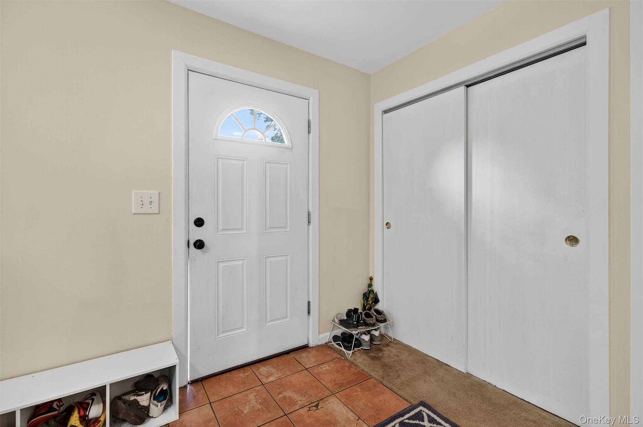 #2 photo, 8 First Street, 紐約州 Godeffroy , NY 12729