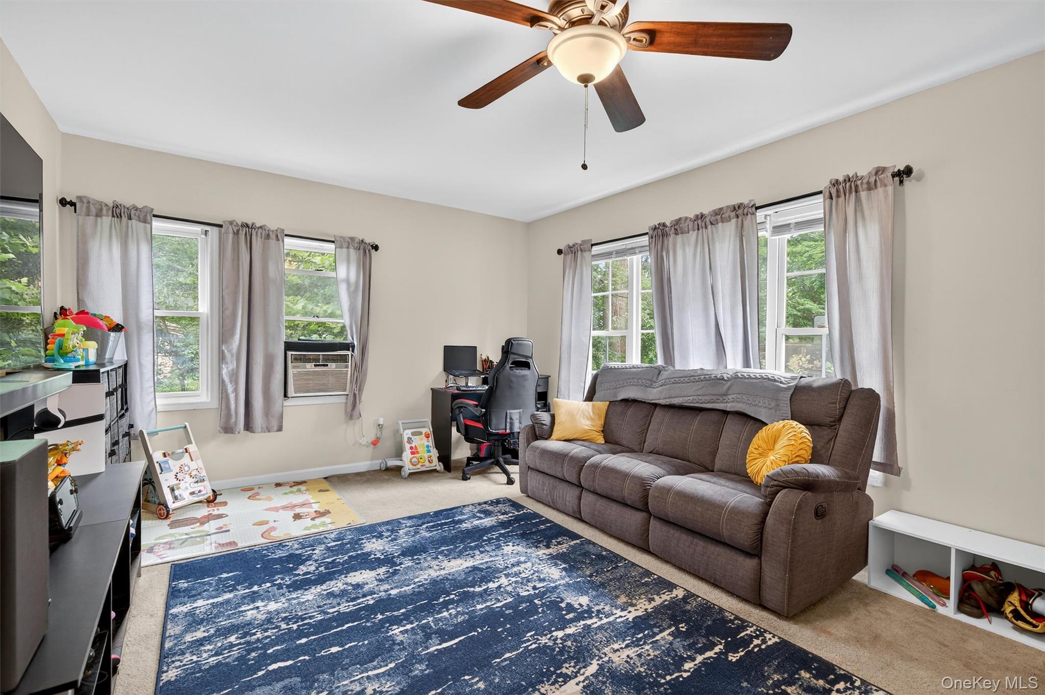 #5 photo, 8 First Street, 紐約州 Godeffroy , NY 12729