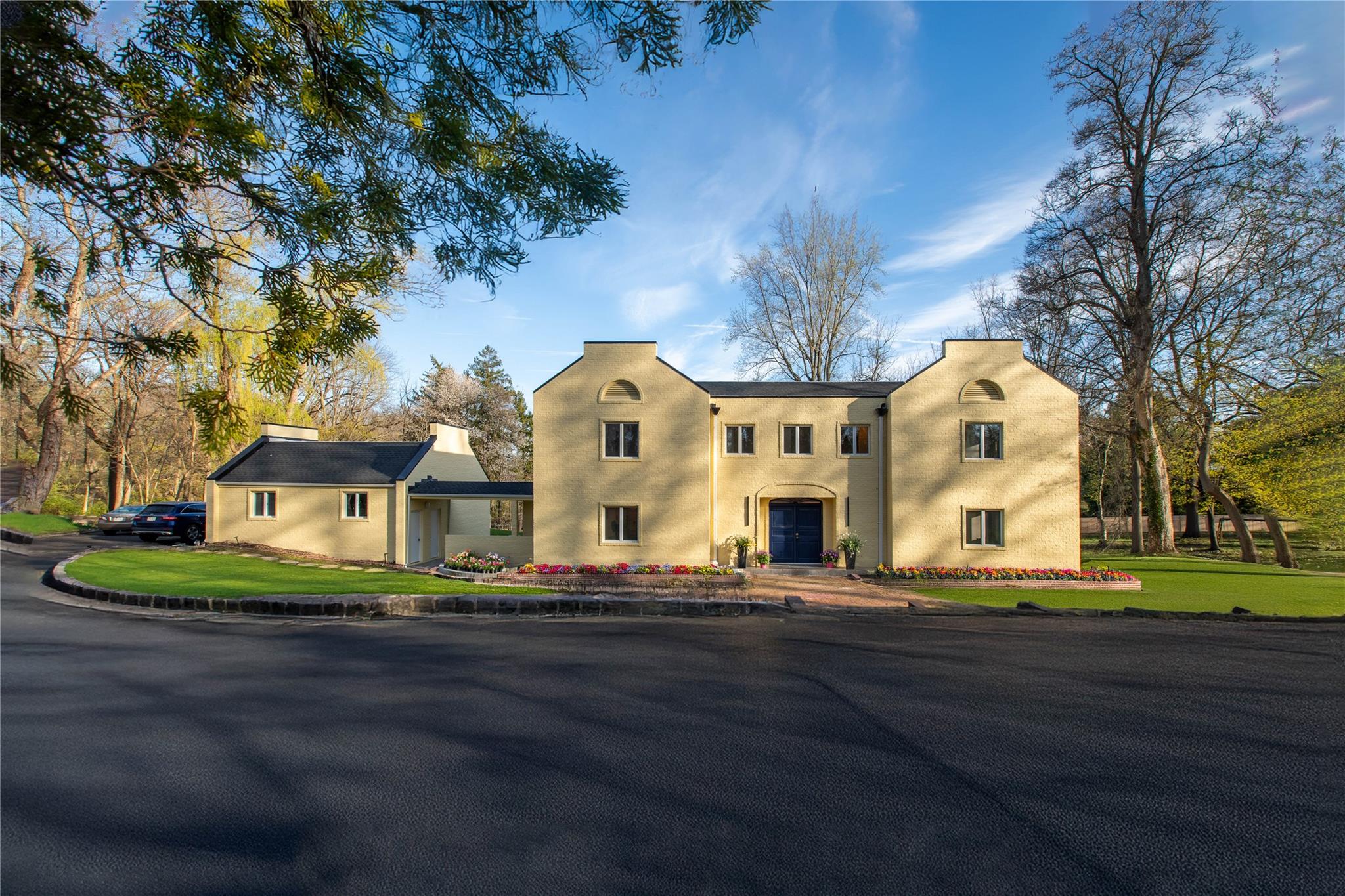 #1 photo, 530 S Centre Island Road, Centre Island , NY 11771