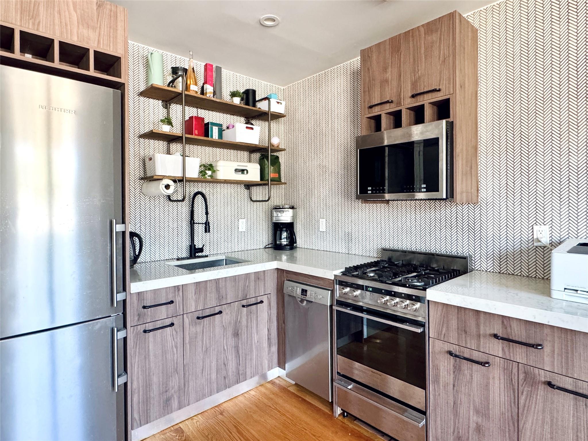 #10 photo, 219 Weirfield Street, ブルックリン区 Brooklyn , NY 11221