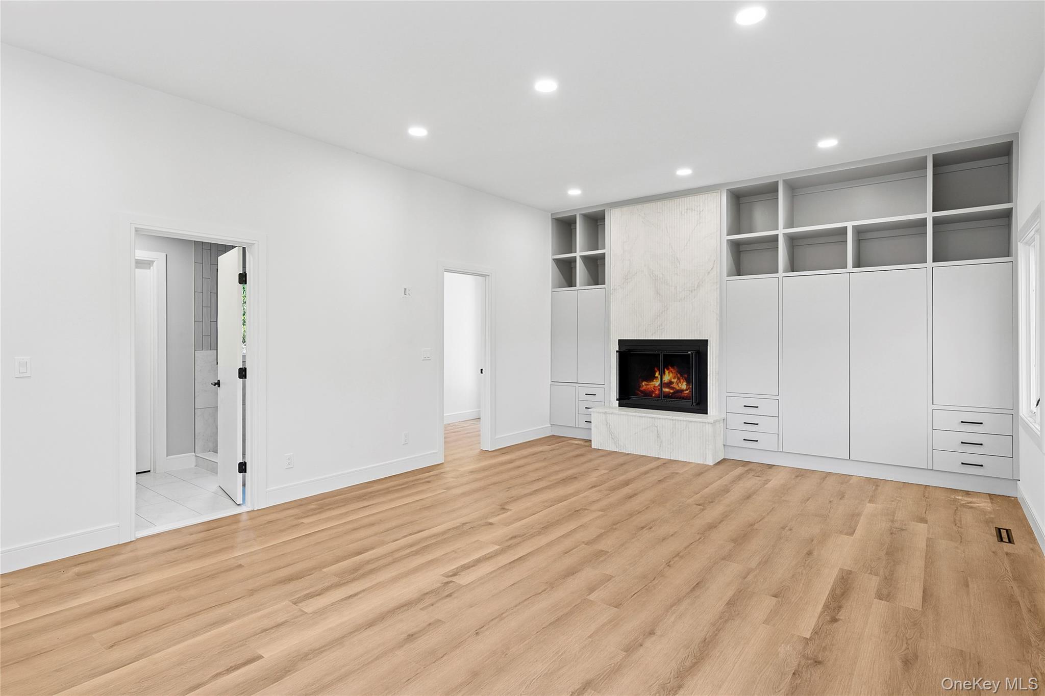 #10 photo, 12 Plume Grass Way, サフォーク郡 Westhampton , NY 11977