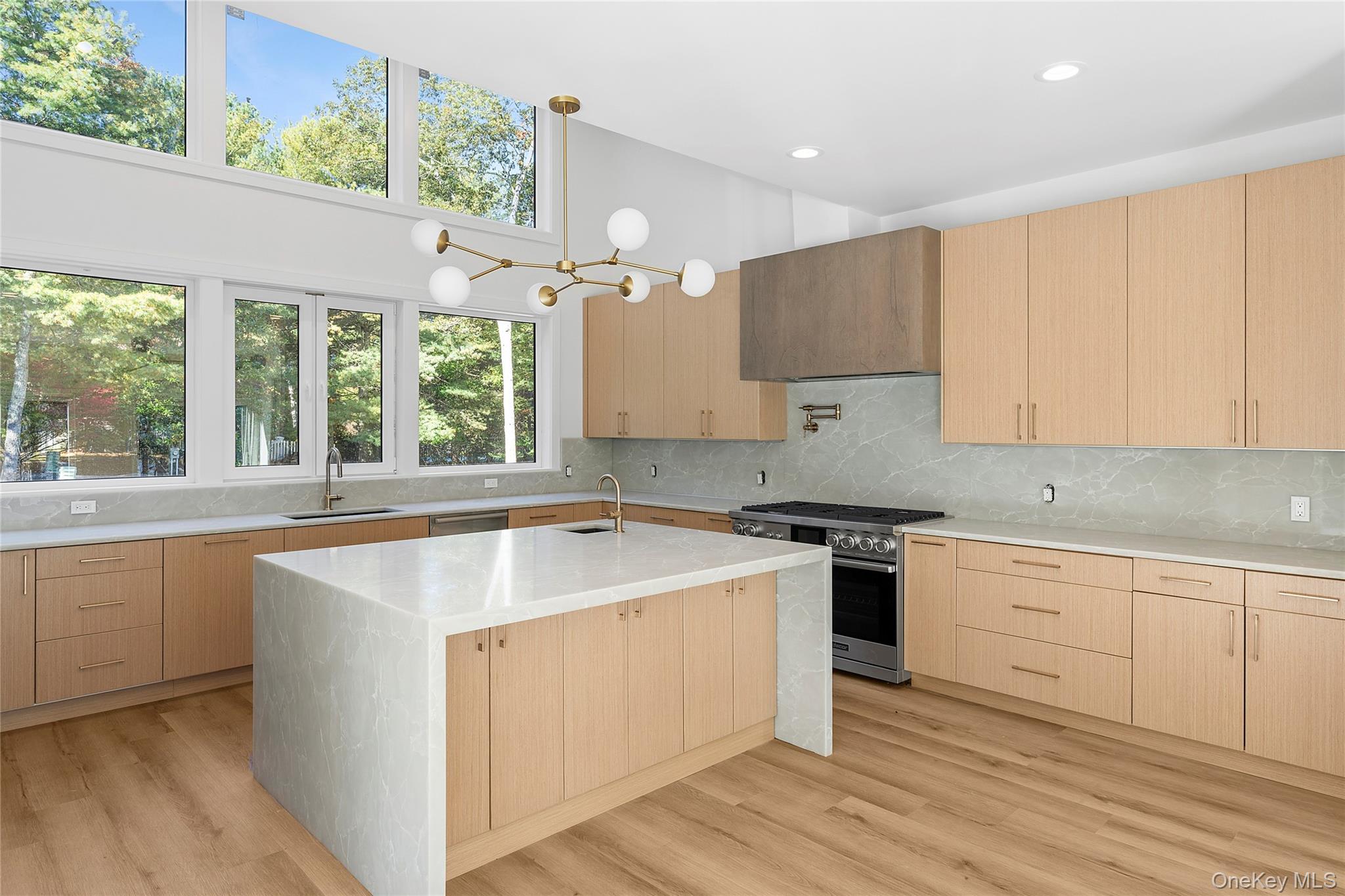 #9 photo, 12 Plume Grass Way, サフォーク郡 Westhampton , NY 11977