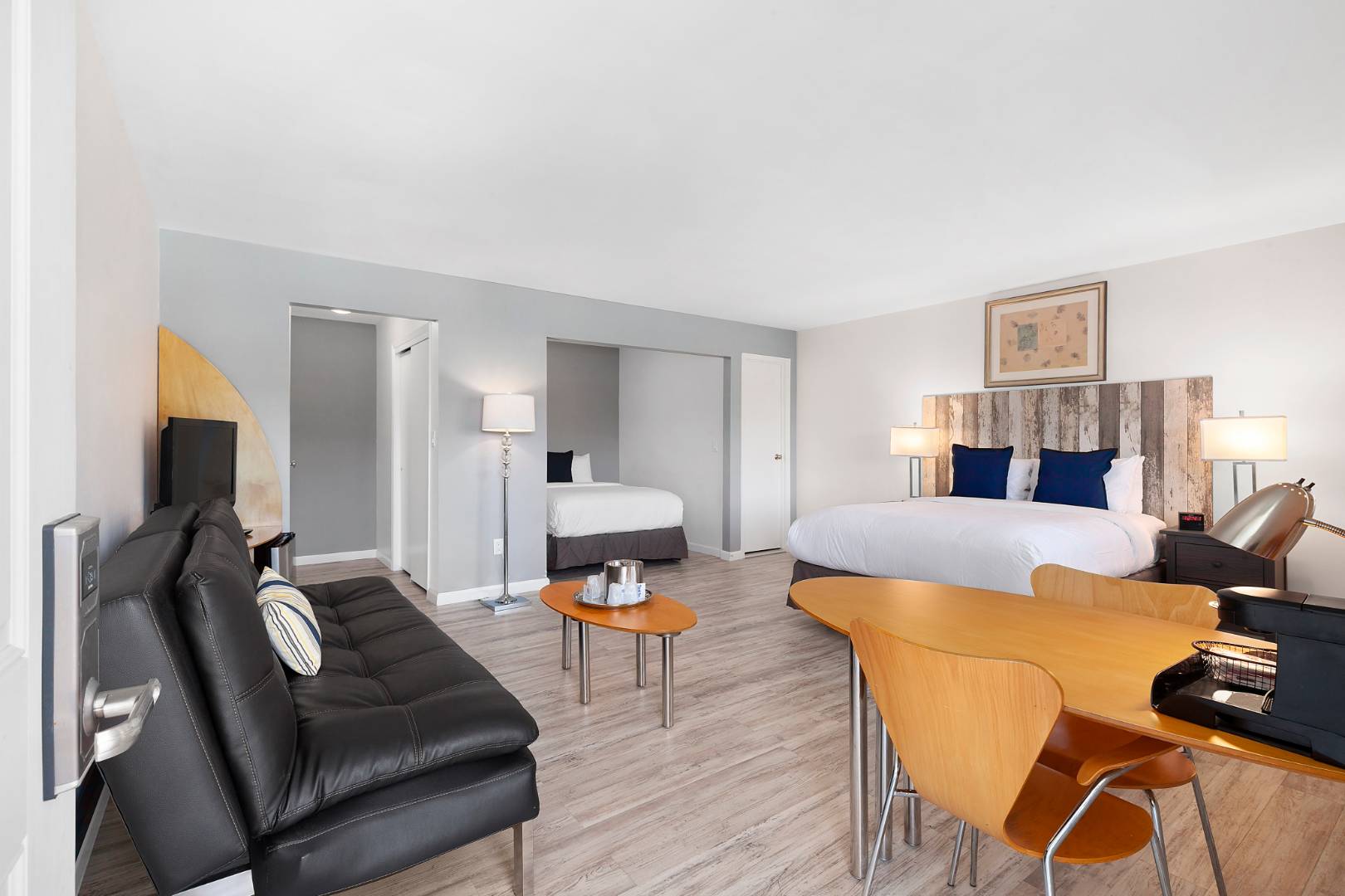 #5 photo, 1655 County Road 39, サフォーク郡 Southampton , NY 11968