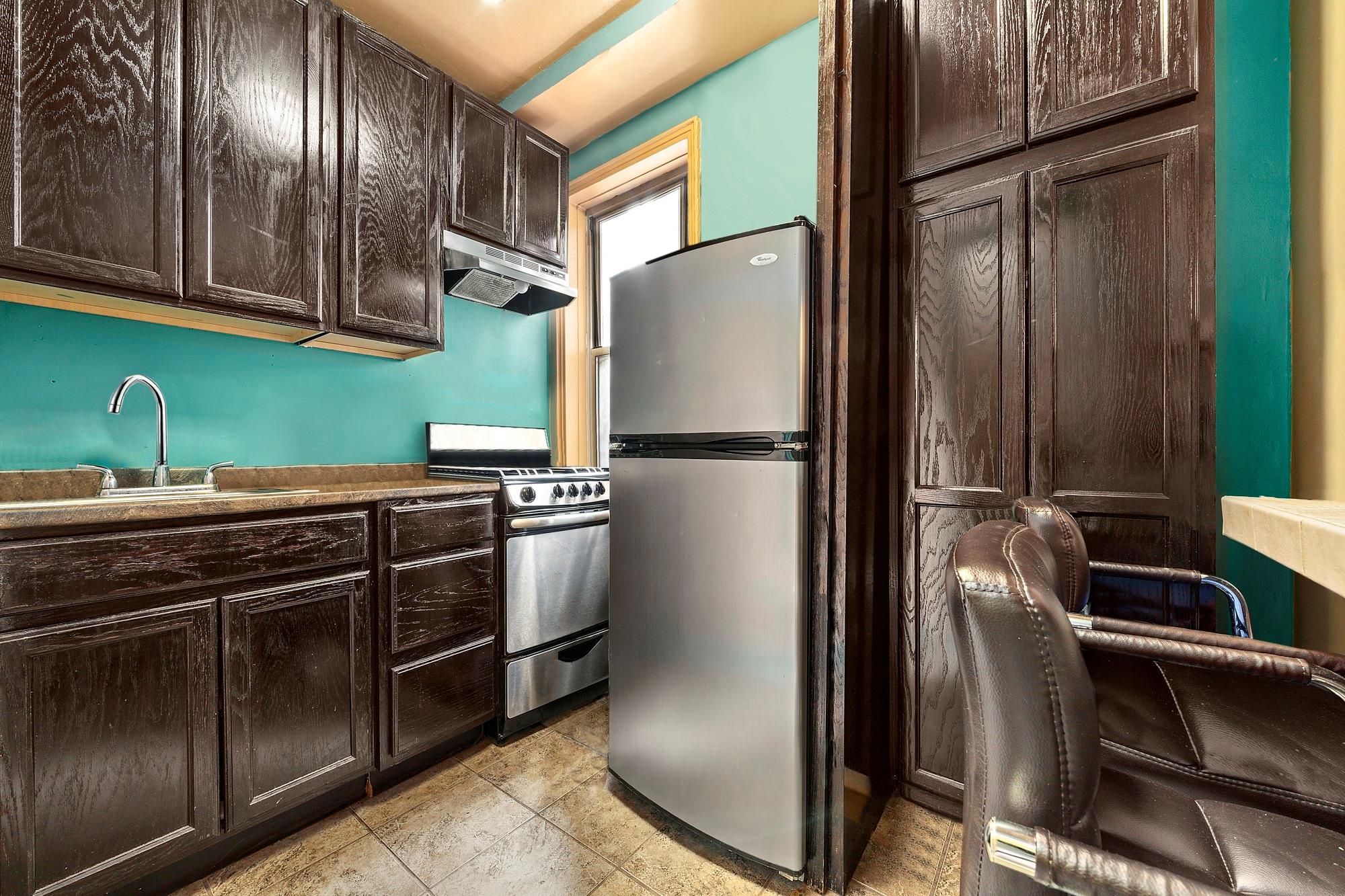 #3 photo, 224 Highland Boulevard, ブルックリン区 Brooklyn , NY 11207