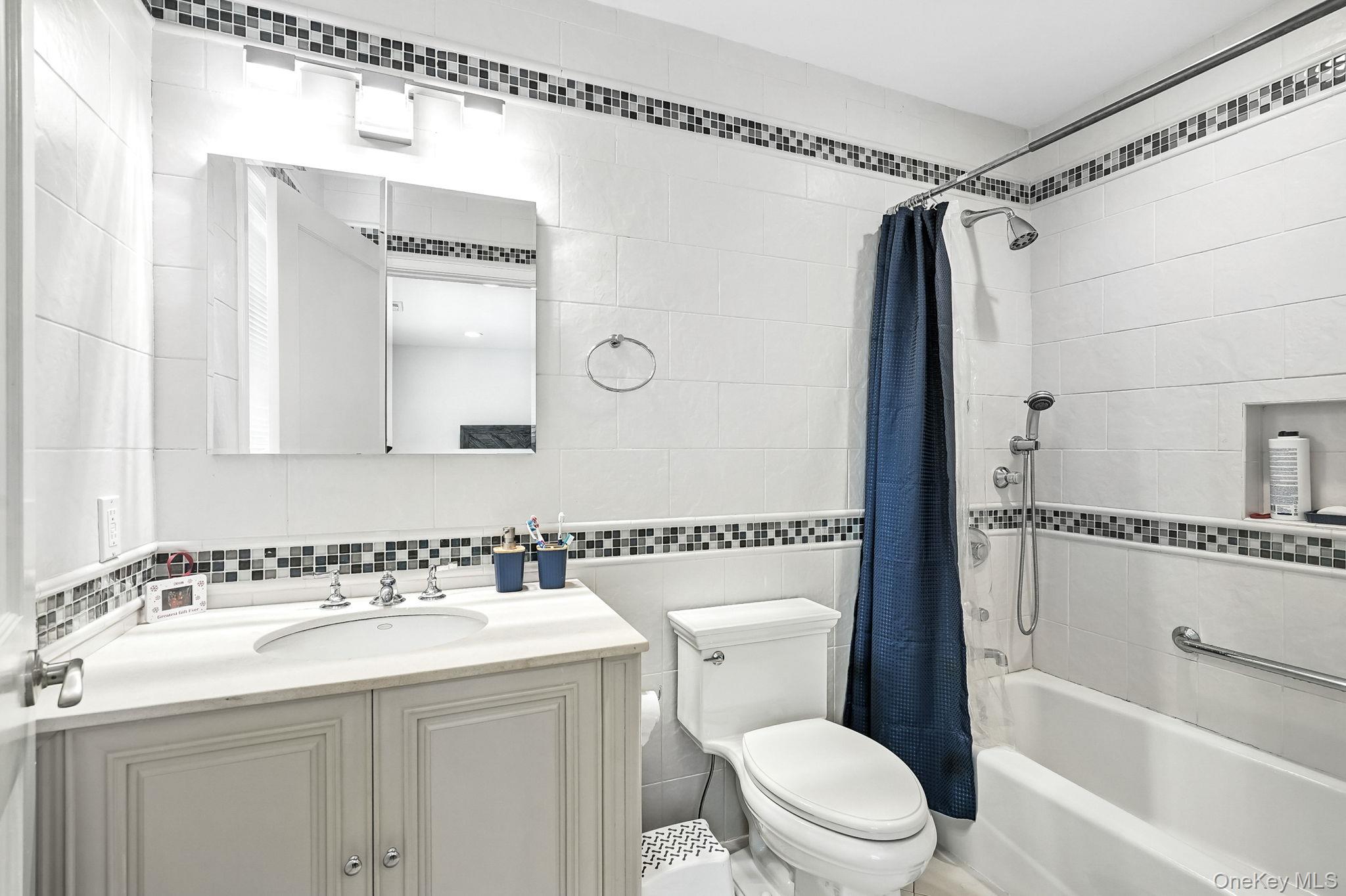 #14 photo, 6 EATON Lane, Scarsdale , NY 10583