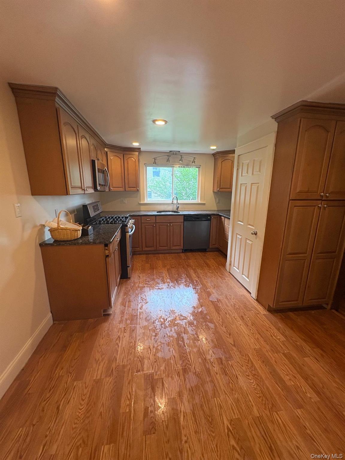 #14 photo, 35 LINDBERGH, New City , NY 10956