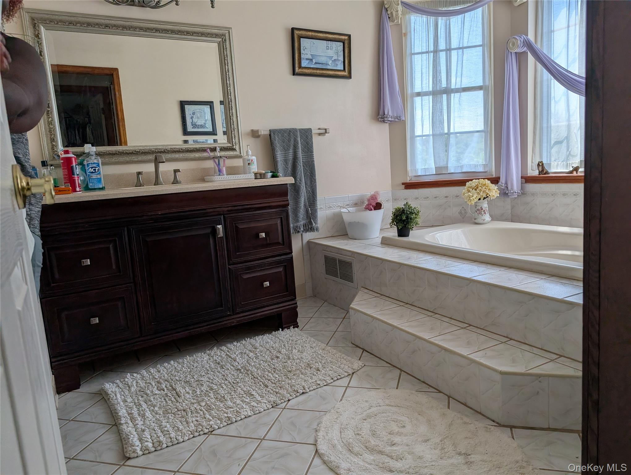 #17 photo, 2 Melissa Lane, Washingtonville , NY 10992