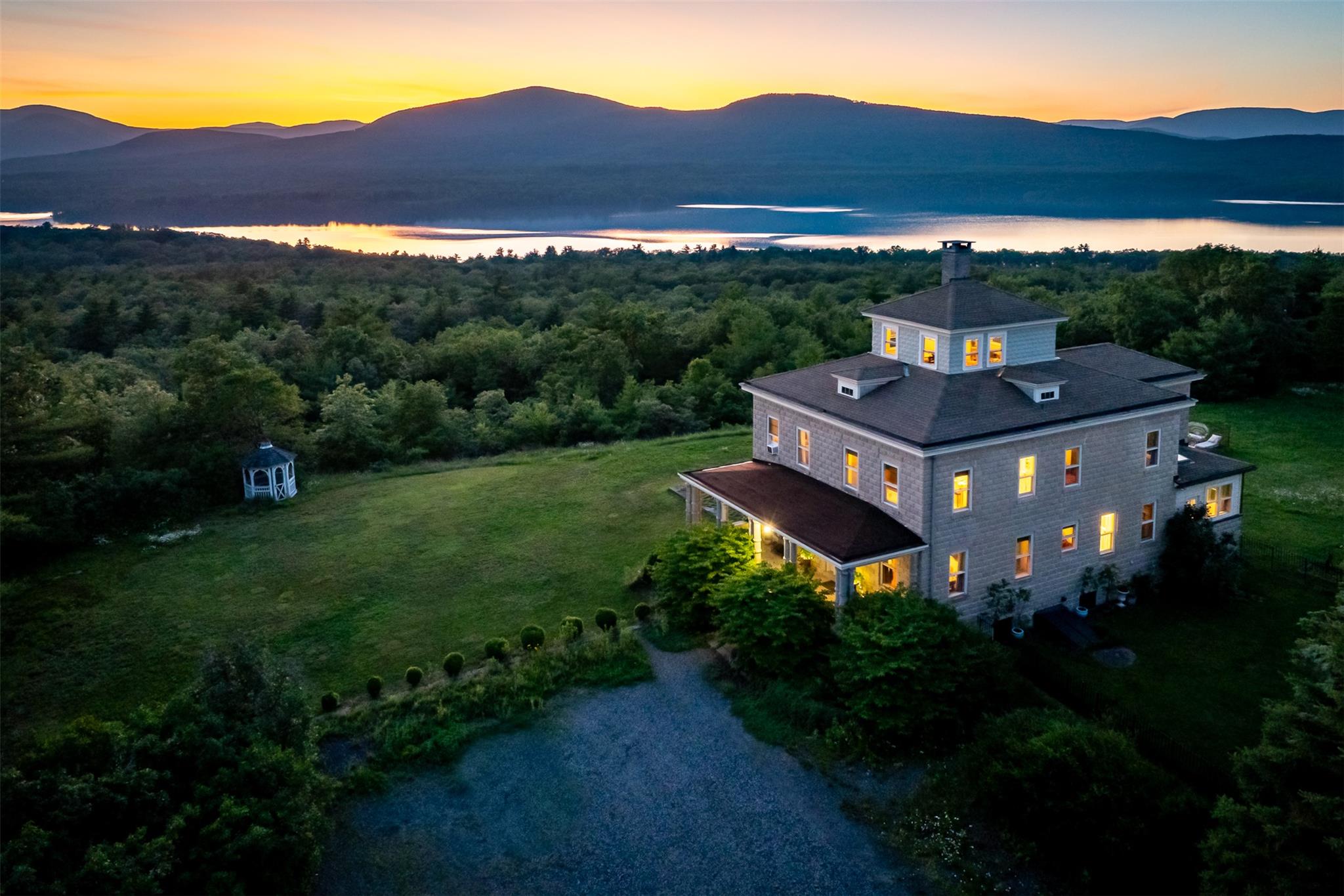 #1 photo, 169 Baker Road, West Hurley , NY 12491