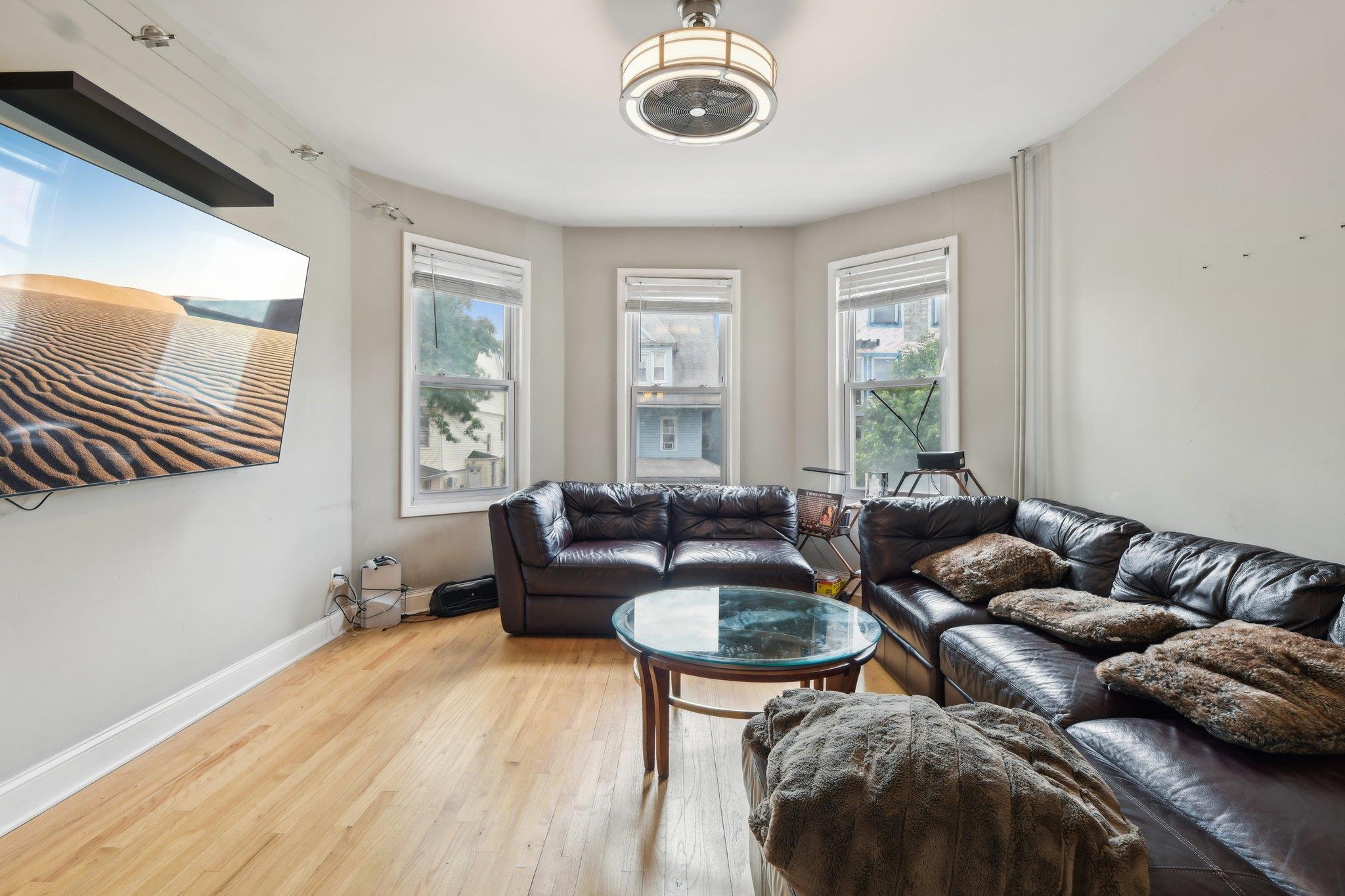 #3 photo, 455 E 26th Street, ブルックリン区 Brooklyn , NY 11226