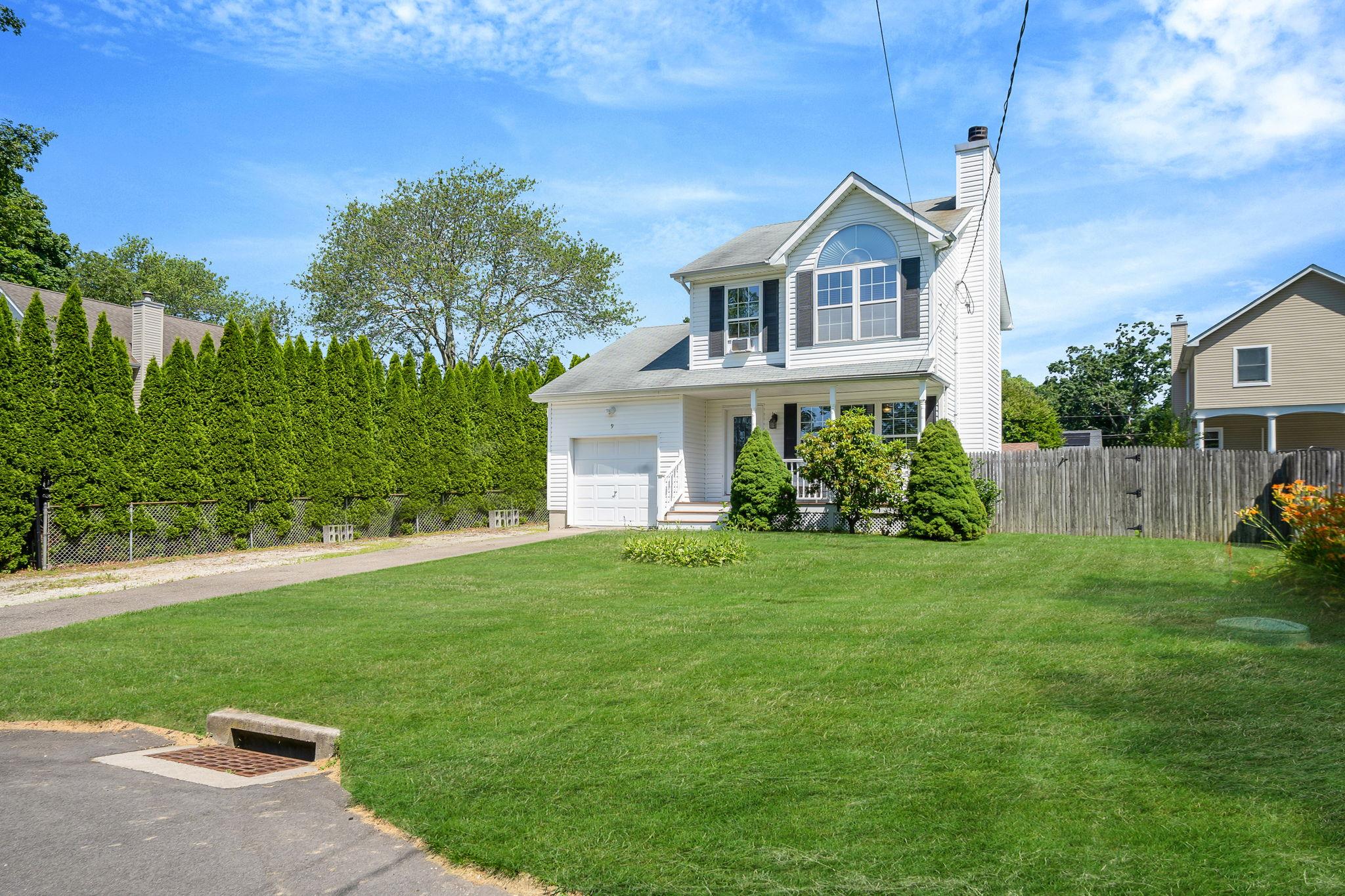 #1 photo, 9 Ocean Avenue, 東長島 Mastic , NY 11950