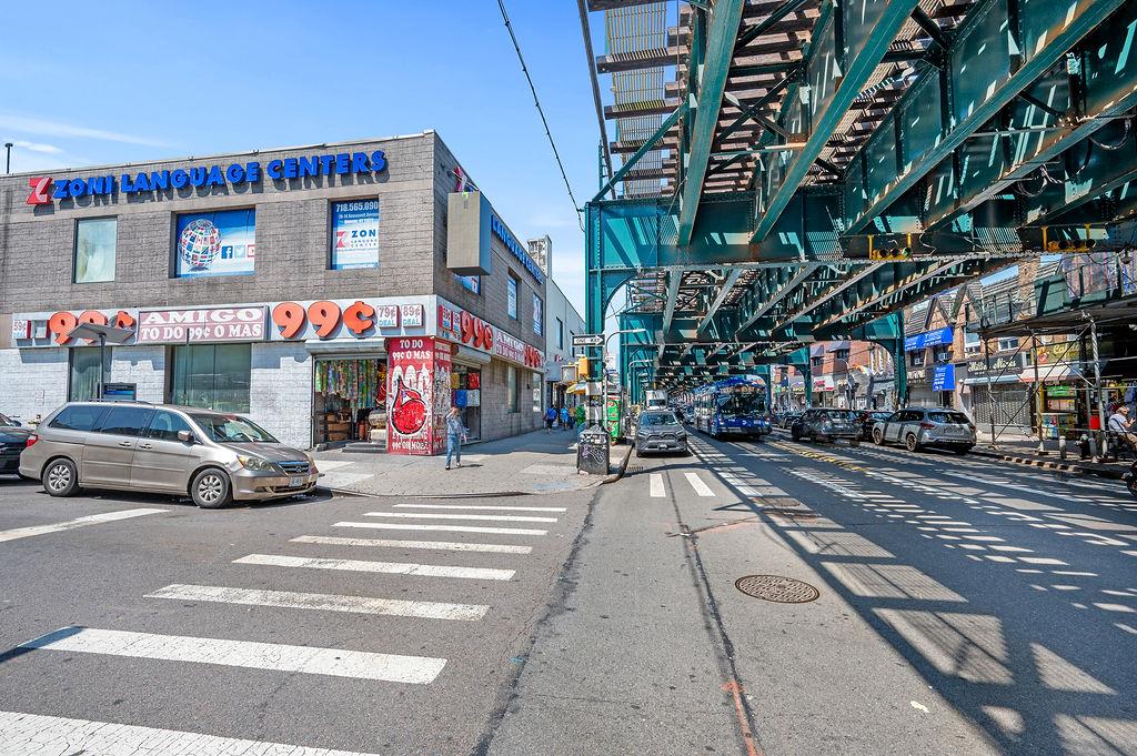 #4 photo, 7814 Roosevelt Avenue, クイーンズ区 Jackson Heights , NY 11372