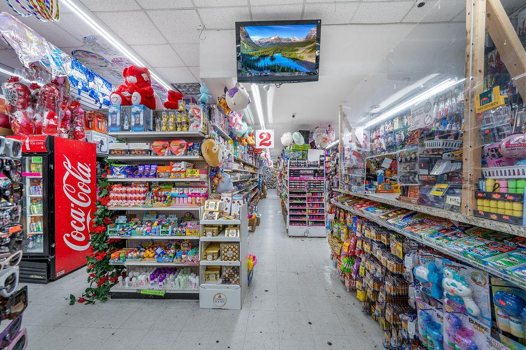 #5 photo, 7814 Roosevelt Avenue, クイーンズ区 Jackson Heights , NY 11372