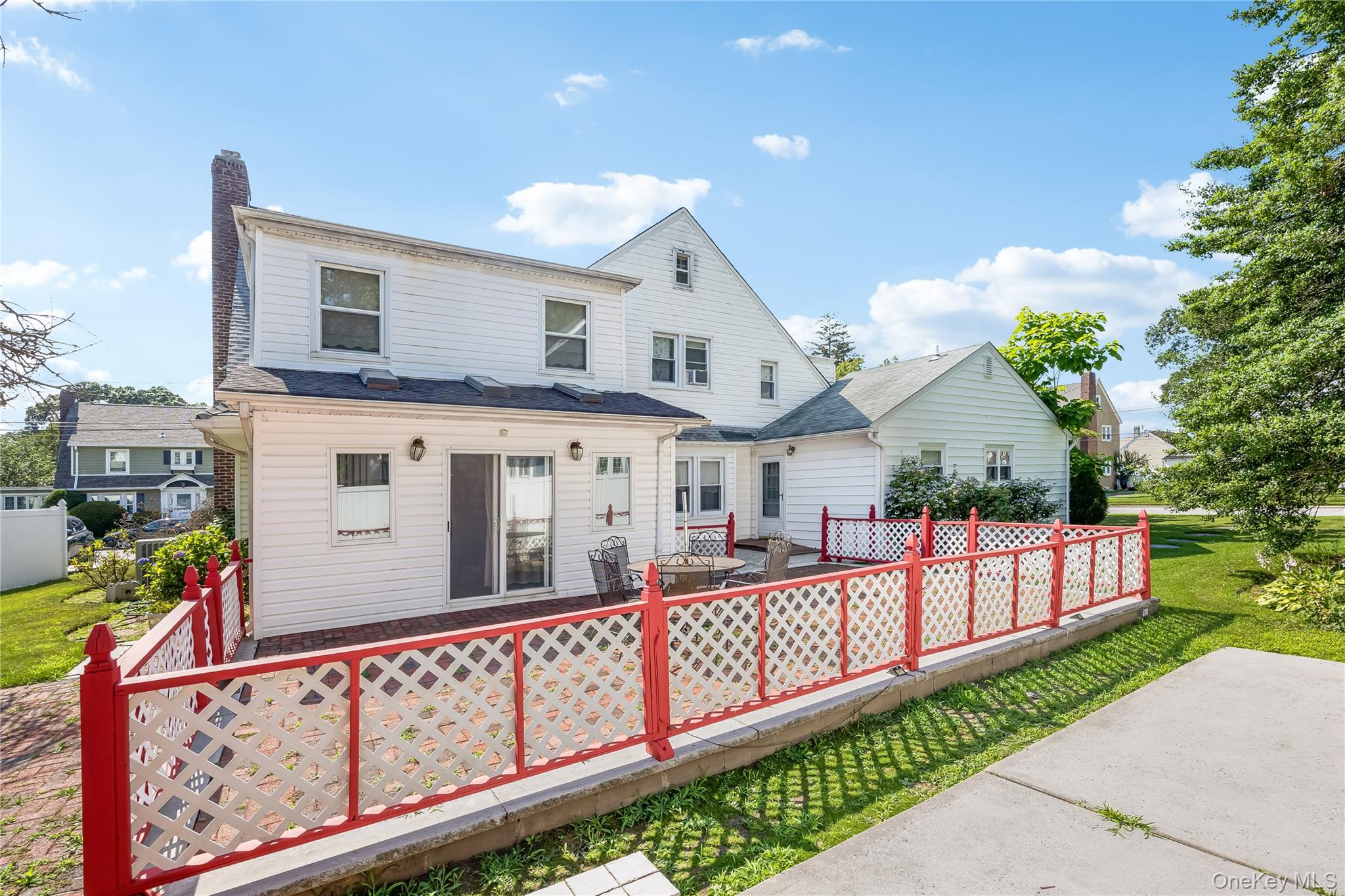 #5 photo, 24 Lawrence Avenue, ナッソー郡 Rockville Centre , NY 11570