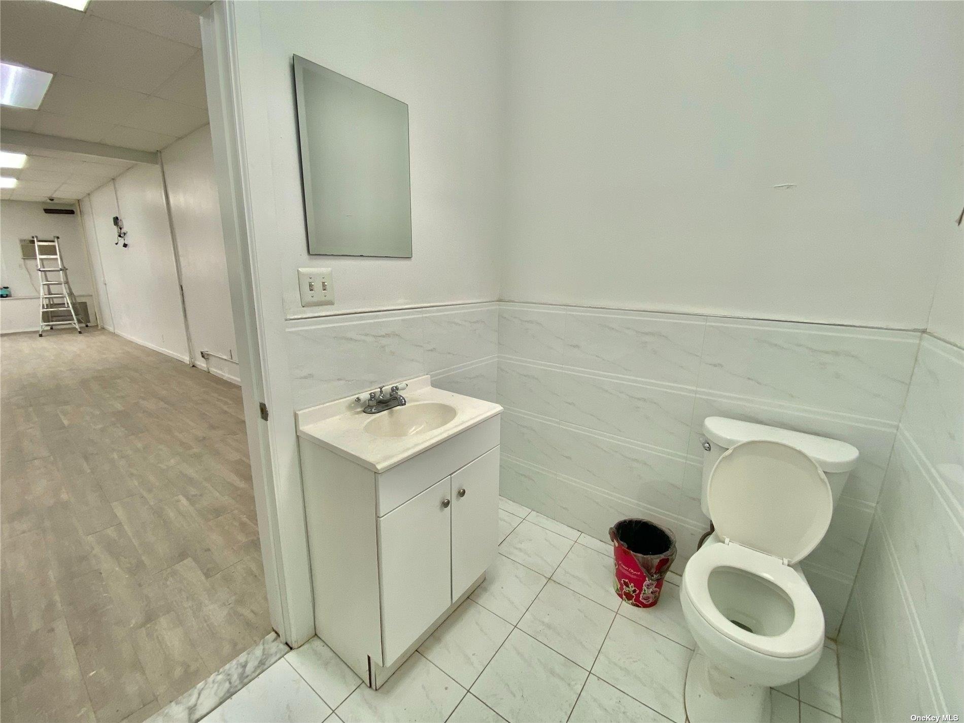 #11 photo, 120-17/19 18th Avenue, クイーンズ区 College Point , NY 11356