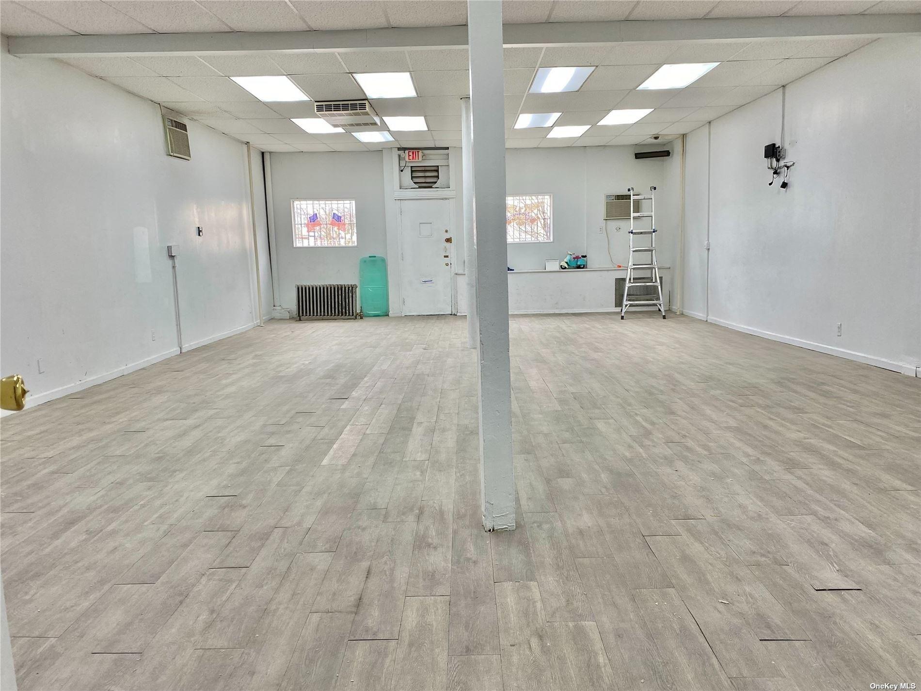 #13 photo, 120-17/19 18th Avenue, クイーンズ区 College Point , NY 11356