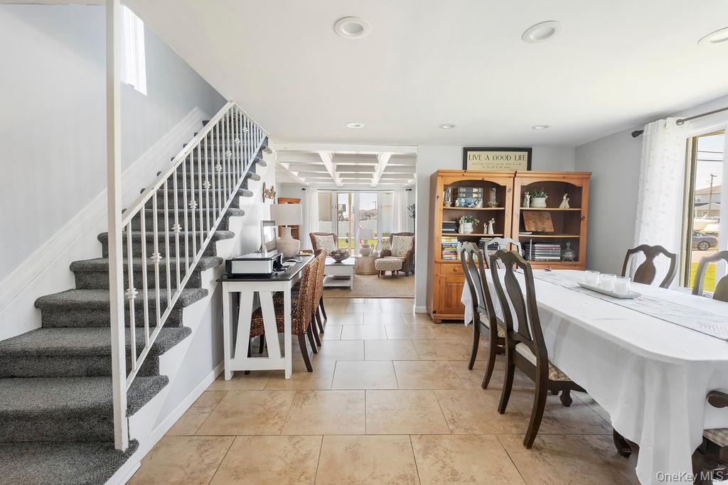 #12 photo, 3609 Somerset Drive, ナッソー郡 Seaford , NY 11783