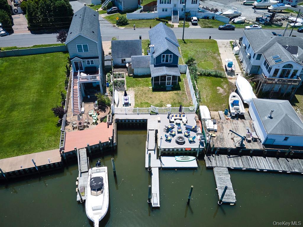 #2 photo, 3609 Somerset Drive, ナッソー郡 Seaford , NY 11783