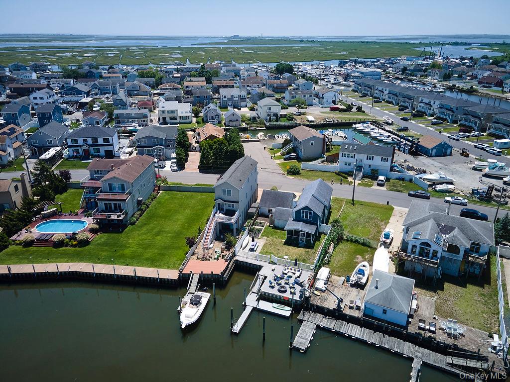 #5 photo, 3609 Somerset Drive, ナッソー郡 Seaford , NY 11783