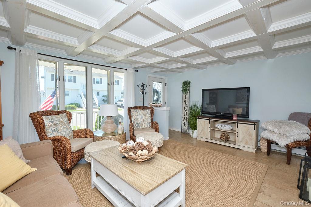 #9 photo, 3609 Somerset Drive, ナッソー郡 Seaford , NY 11783