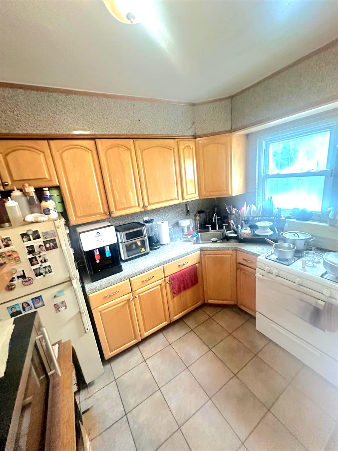 #4 photo, 3247 78 Street, クイーンズ区 East Elmhurst , NY 11370