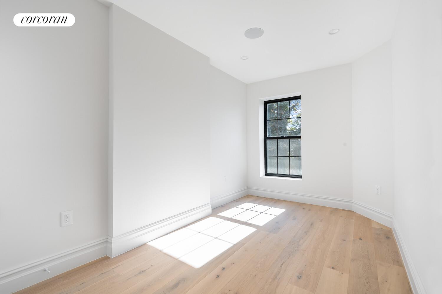 #11 photo, Brooklyn, 布鲁克林 Stuyvesant Heights , NY 11221