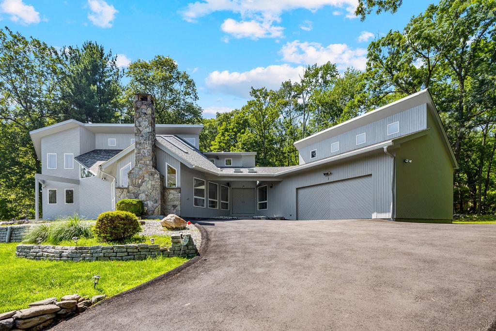 #1 photo, 3 Burning Brush Court, Pomona , NY 10970