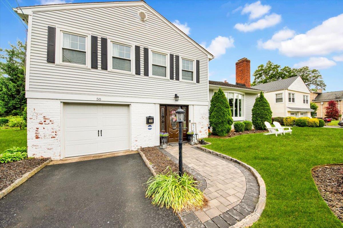 #1 photo, 50 Vernon Drive, Scarsdale , NY 10583