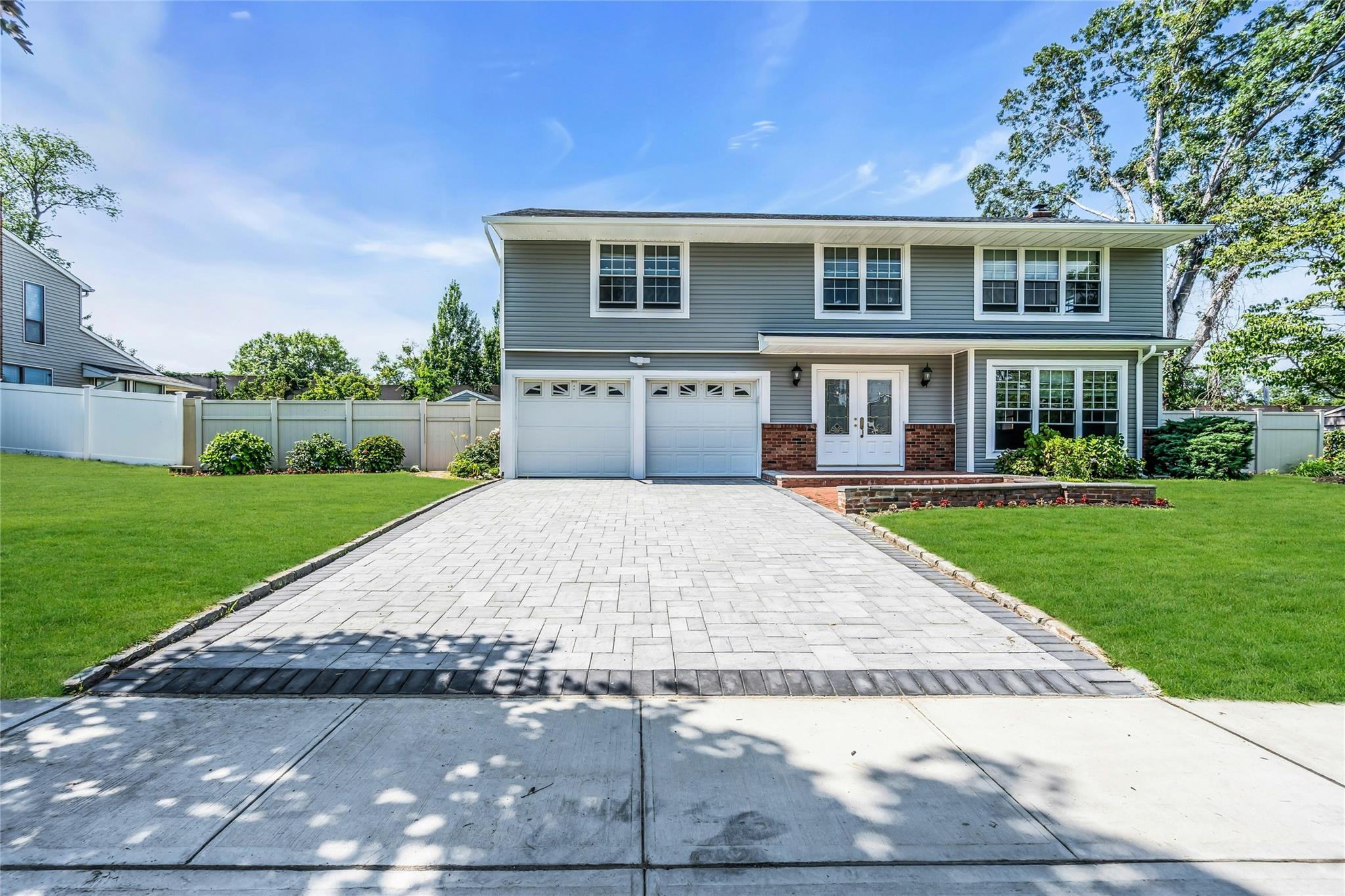 #1 photo, 44 Apple Tree Drive, Hauppauge , NY 11788
