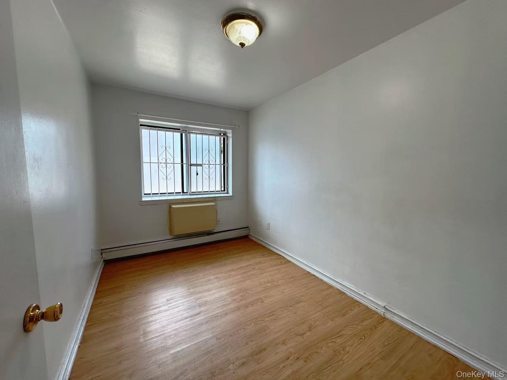 #17 photo, 4304 158th Street, クイーンズ区 Flushing , NY 11358