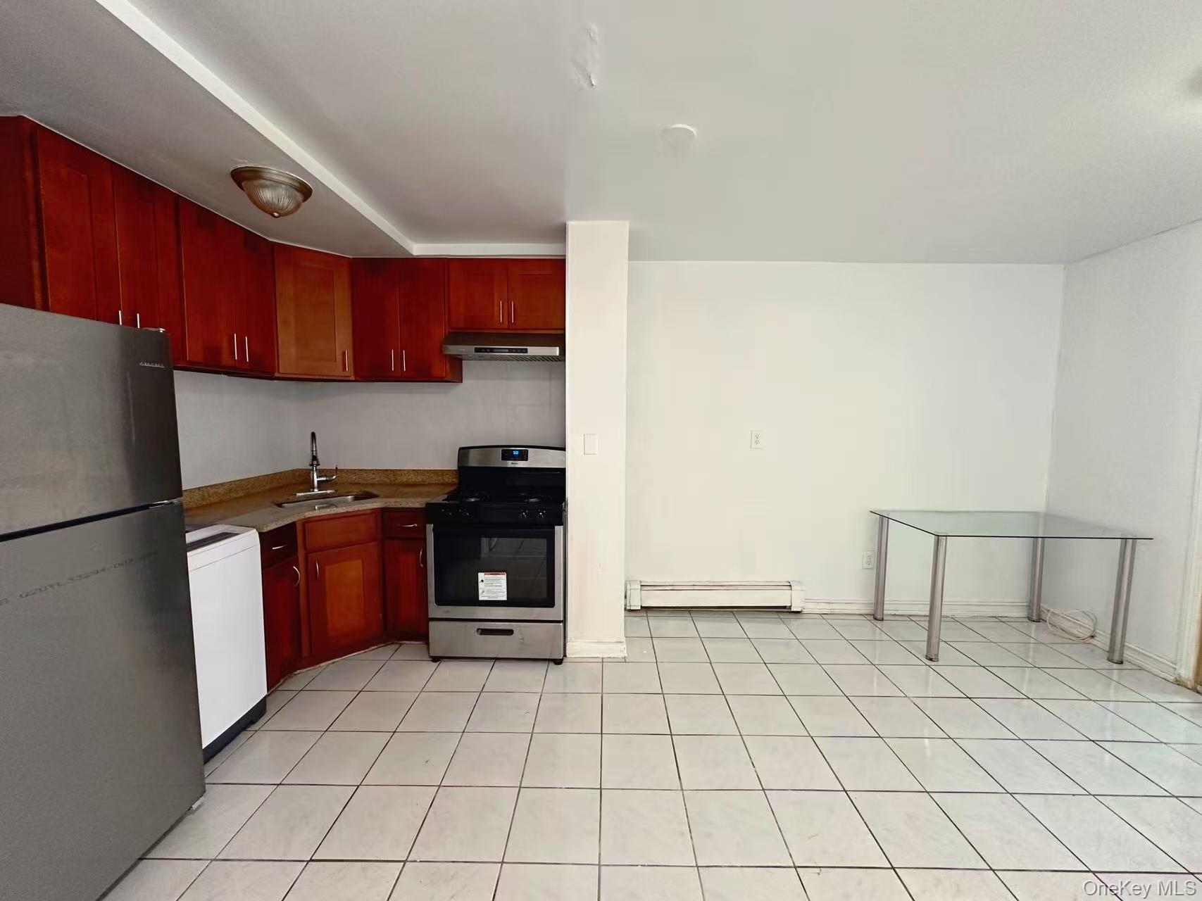 #2 photo, 4304 158th Street, クイーンズ区 Flushing , NY 11358