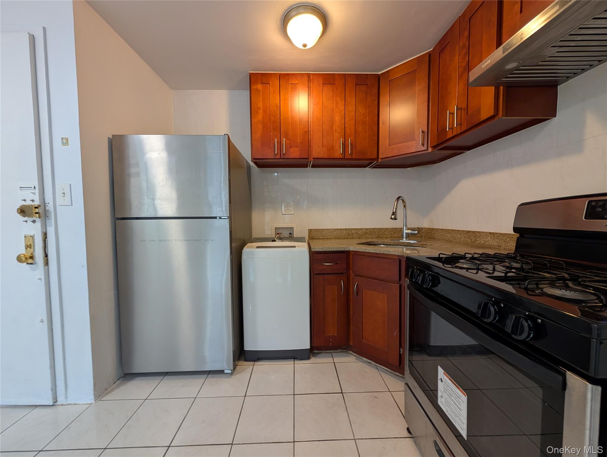 #5 photo, 4304 158th Street, クイーンズ区 Flushing , NY 11358