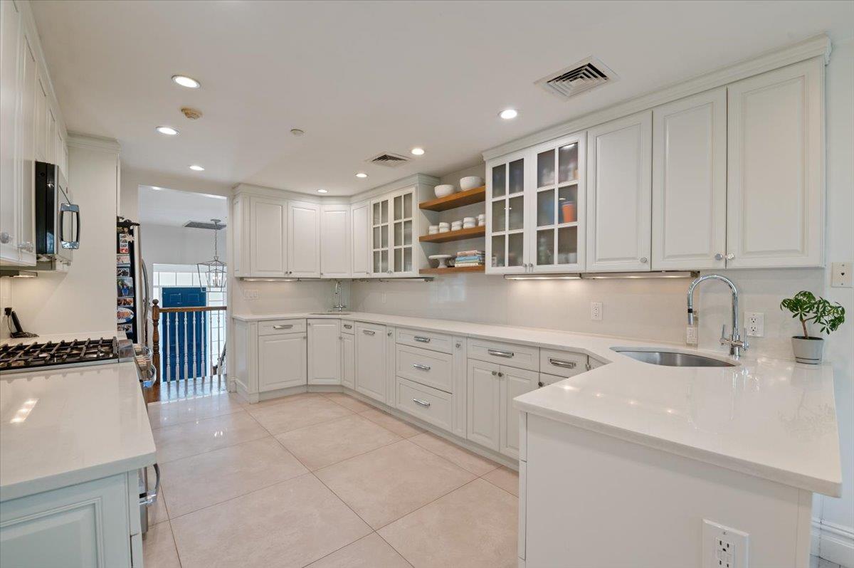 #15 photo, 1029 New McNeil Avenue, 長島 Lawrence , NY 11559