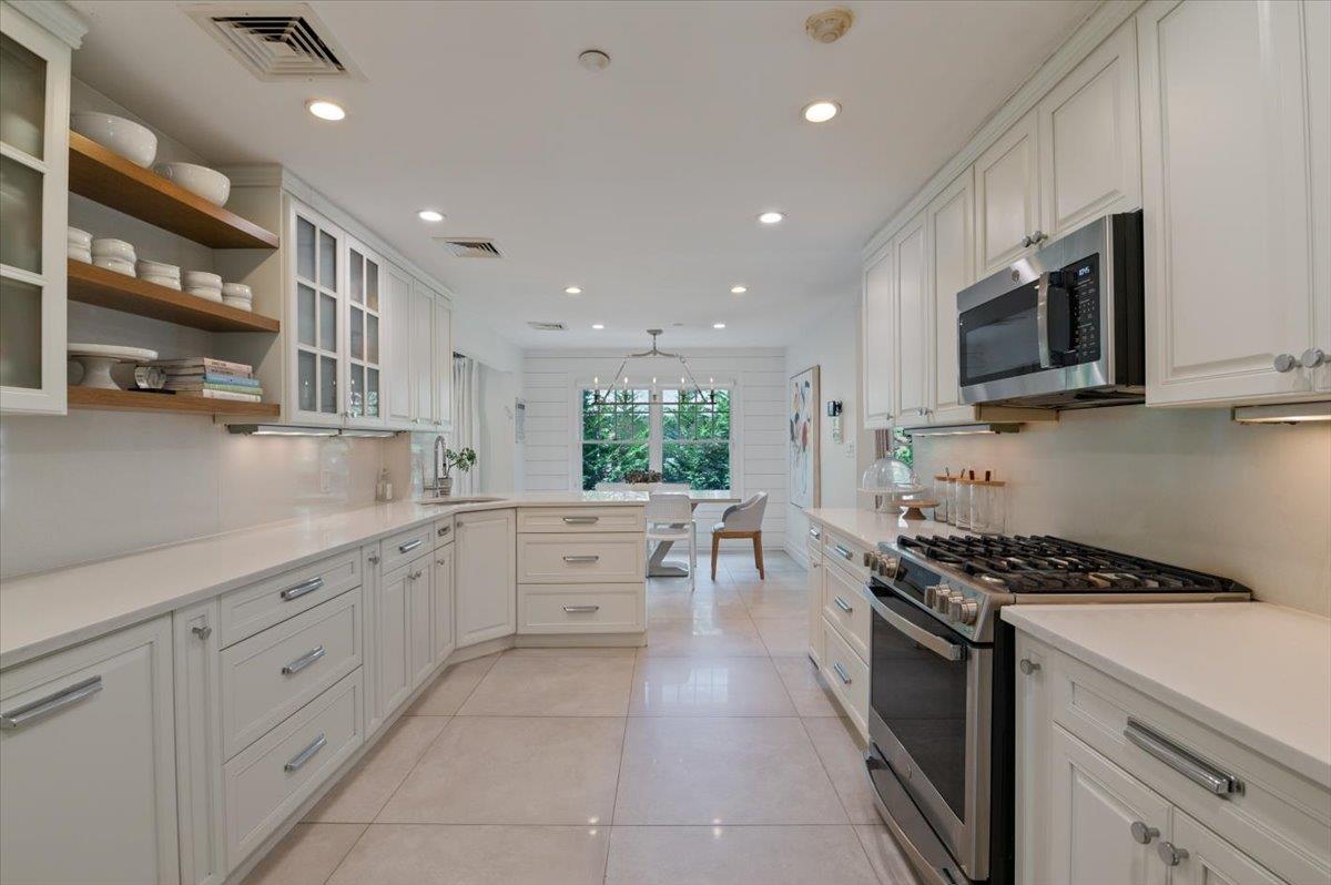 #16 photo, 1029 New McNeil Avenue, 長島 Lawrence , NY 11559